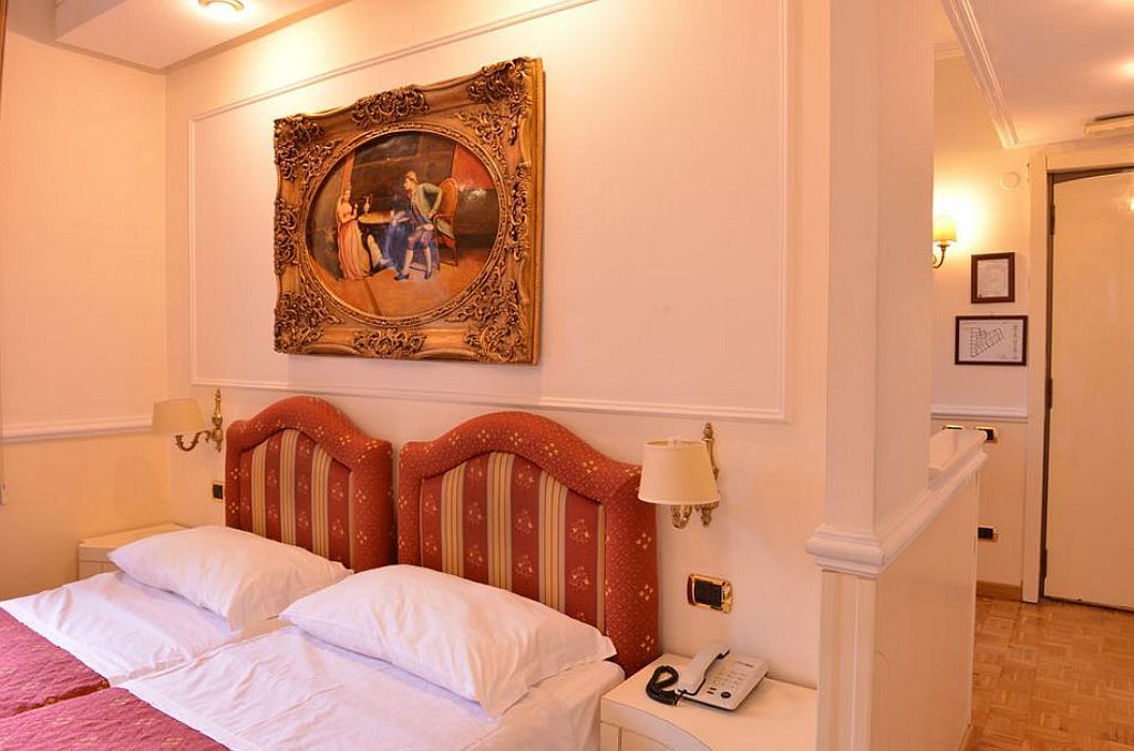Hotel Traiano Рим Екстериор снимка