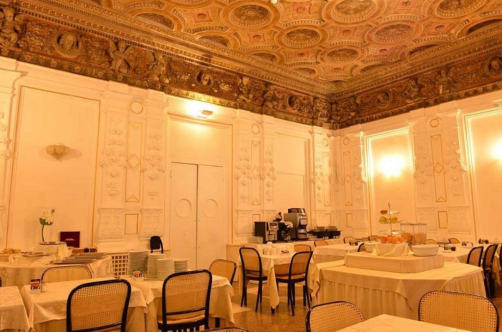 Hotel Traiano Рим Екстериор снимка
